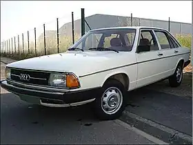 Audi 100 C2