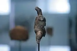 Figurine représentant un ours.