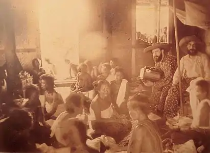 Auguste Pavie et Pierre Lefèvre-Pontalis à Luang Prabang.