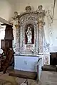 L’autel et retable nord (Statue de la Vierge) de l'église Saint-Sulpice.