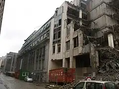 Bâtiment Boîteux et restes du bâtiment C.