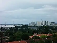 Port et zone industrielle de Bassens.