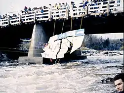 Monter un bât-EAU (Interaction Quiet un collectif d'étudiants, 1987)