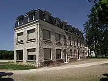 L'ancien pavillon « Les Tilleuls », agrandi en 1947.