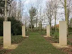 Stèles de 2010 à 2014.