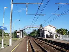 Quai no 1 et voie V1 en direction d'Agen (août 2014)