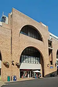 Halles universitaires.