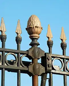 Fer forgé du portail.