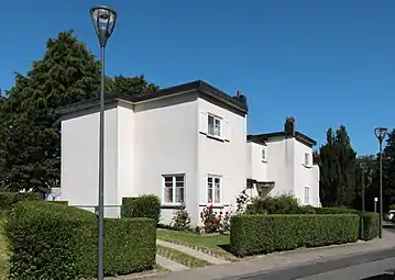 Avenue de la Lesse no 10 et 8.