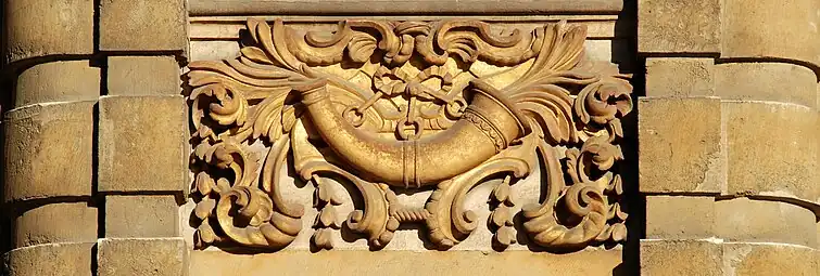 L'enseigne au cornet.