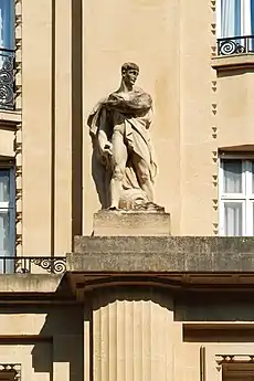 Statue allégorique.