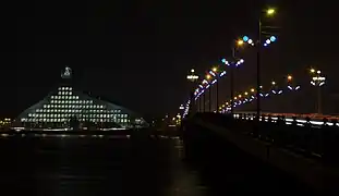 La bibliothèque de nuit.