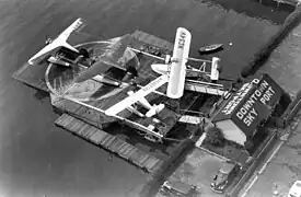 Rampe-ponton à plaque tournante flottante de débarquement