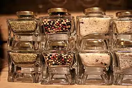 Bocaux d'épices