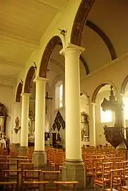 Colonnes du collatéral.