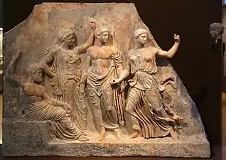 Le « relief des dieux ».