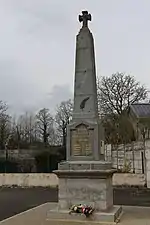 Le monument aux morts.
