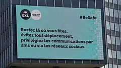 « Restez là où vous êtes, évitez tout déplacement, privilégiez les communications par SMS ou via les réseaux sociaux. ».