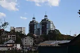 Complexe résidentiel "Magnum", un exemple de postmodernisme dans le développement de Vladivostok.