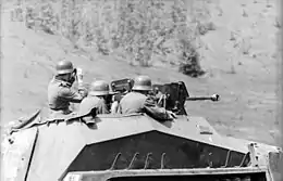Sd.Kfz. 250/11 armé d'un 2,8-cm KwK 42, appartenant à la Division Großdeutschland au combat sur le Front de l'Est (Russie, septembre 1943).