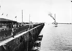 La canonnière SMS Iltis dans le port de Tsingtau en 1899.