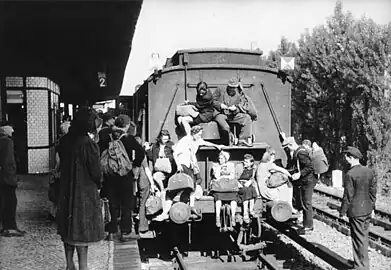 Afflux de passagers à Spandau-West en 1947.