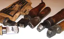 Chaque fer est destiné à une épaisseur et un profil différent de la semelle.