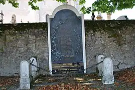 Monument aux morts.
