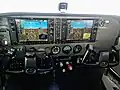 Cessna 172R équipé d'une avionique Garmin 1000.