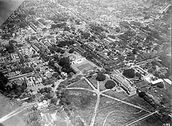 Vue aérienne de Koningsplein avant guerre.