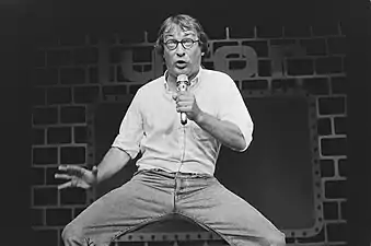 En 1987 au théâtre Luxor de Rotterdam pour un Cabaretmarathon. Roland Gerrits/Anefo