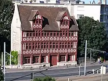 Maison des Quatrans, XVe et XVIe siècles