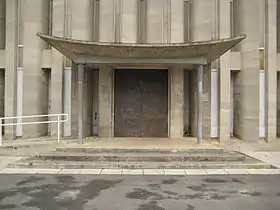 Porche de l'église du Sacré-Cœur