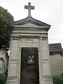 Sépulture de la famille du comte Raphaël Cahen d'Anvers (1841-1900) au cimetière de Passy.