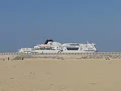 SeaFrance Rodin entrant au port de Calais