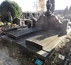 20. tombe de la famille Parent-Quinchon.