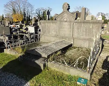 33. Édouard Parsy, maire de Cambrai et député.