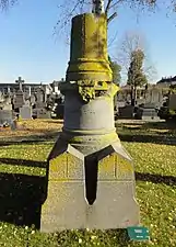 41. Monument Durieux.