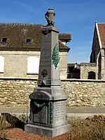 Le monument aux morts.