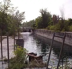 Vue sur le canal Soulanges à la hauteur de Pointe-des-Cascades.