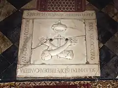 Plaque funéraire de 1754.