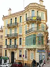 Immeuble de la rue du Maréchal-Joffre dans le centre-ville.