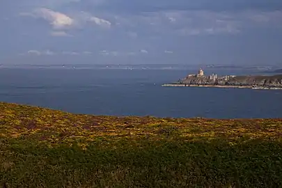 Vue sur le Fort la Latte depuis le GR 34 au cap Fréhel.