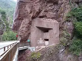 casemate à deux créneaux dans les gorges du Cians.