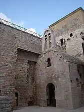 L'église San Giovanni et la tour nord-est.