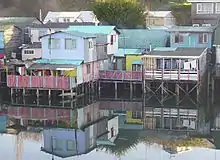 Maisons sur pilotis à Castro (Chiloé, Chili)