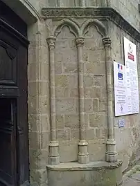 Détail du porche d'entrée.