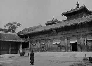 Yung-Ho-Kung. Temple d'un grand monastère de Lamas à Pékin.