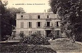 Le château de Rocquemont porte le nom d'un ancien fief. Il est issu de la transformation d'un hôtel seigneurial de 1652 selon le style néoclassique, à partir de 1790. Ce fut la résidence de Sophie Arnould.