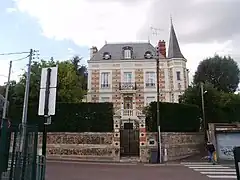 Le château de la Saussaye (XIXe&nbsp;siècle).